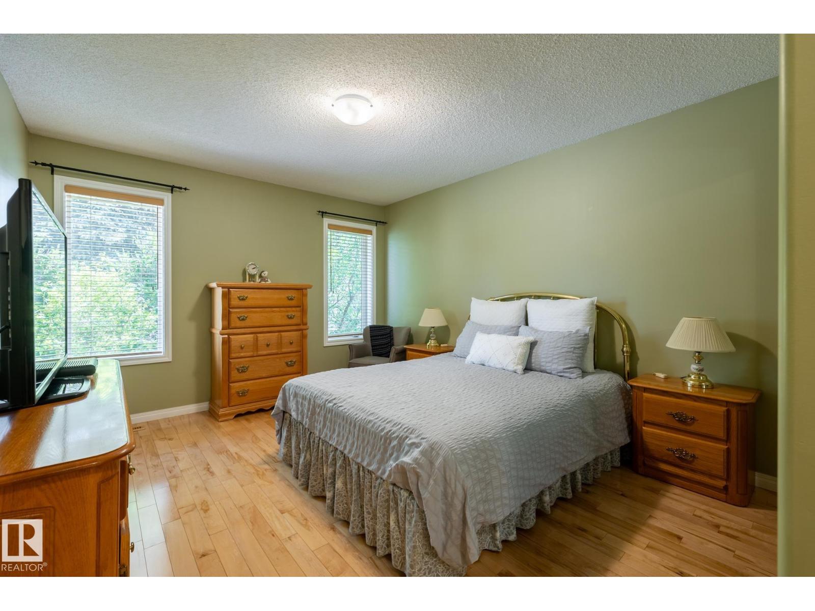 357 Blackburn Dr E Sw, Edmonton, Alberta  T6W 1B8 - Photo 6 - E4459987