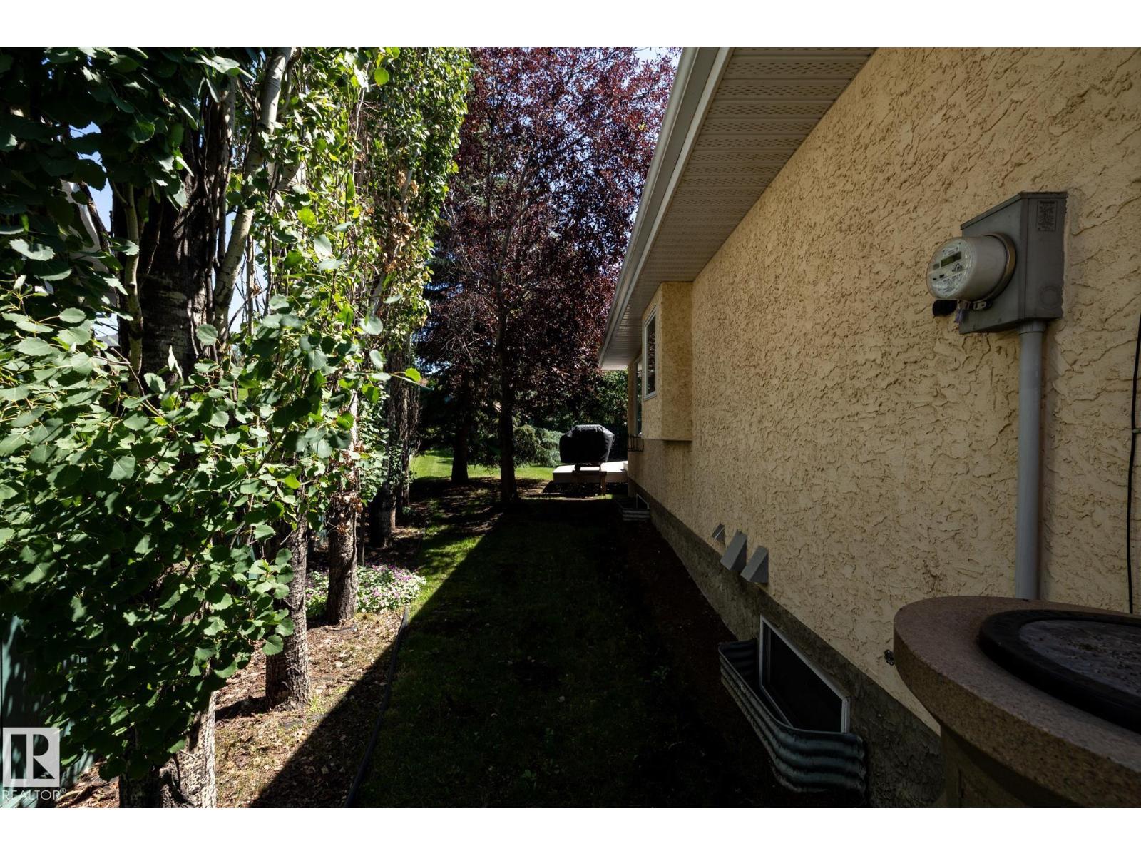 357 Blackburn Dr E Sw, Edmonton, Alberta  T6W 1B8 - Photo 73 - E4459987