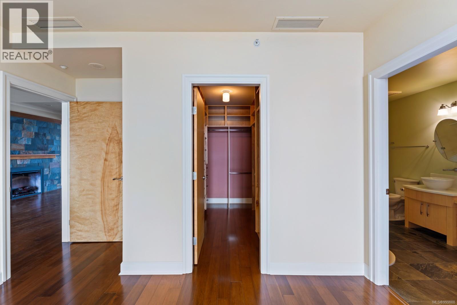 821 21 Dallas Rd, Victoria, British Columbia  V8V 4Z9 - Photo 34 - 999888