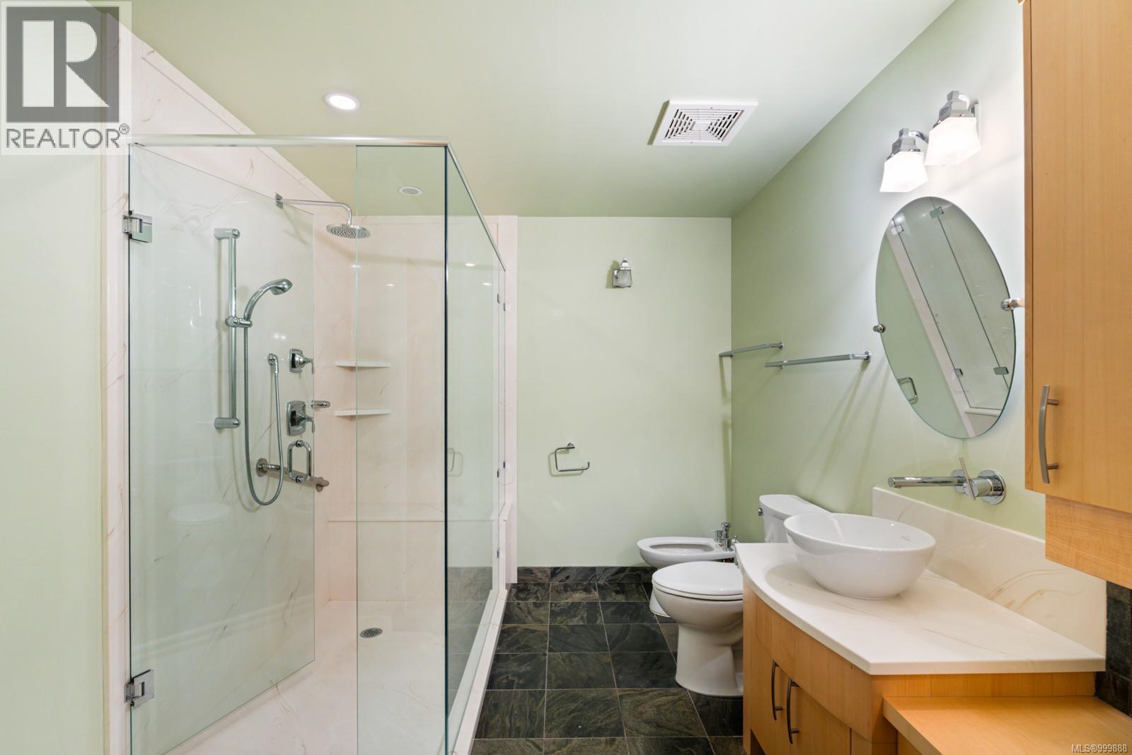 821 21 Dallas Rd, Victoria, British Columbia  V8V 4Z9 - Photo 36 - 999888