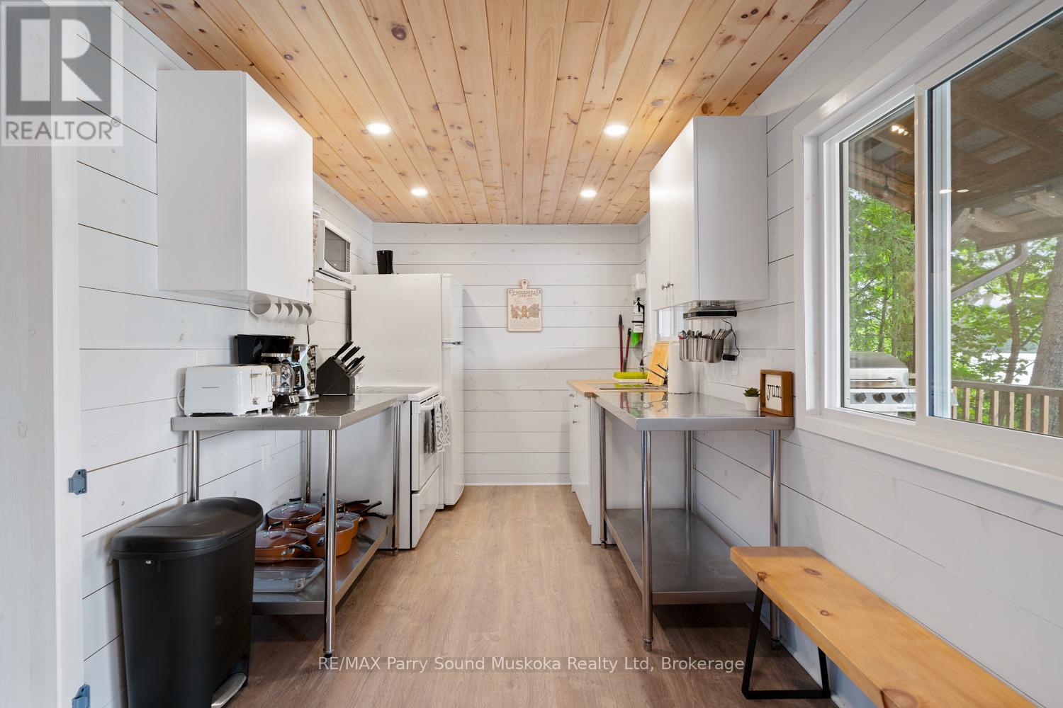 3 Macey Drive, Whitestone, Ontario  P0A 1G0 - Photo 11 - X12433553