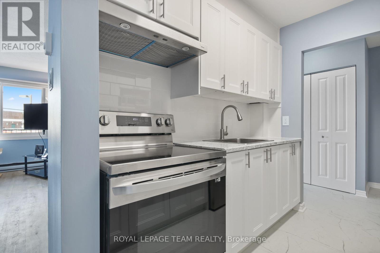 201b - 2041 Arrowsmith Drive, Ottawa, Ontario  K1J 7V7 - Photo 12 - X12433547