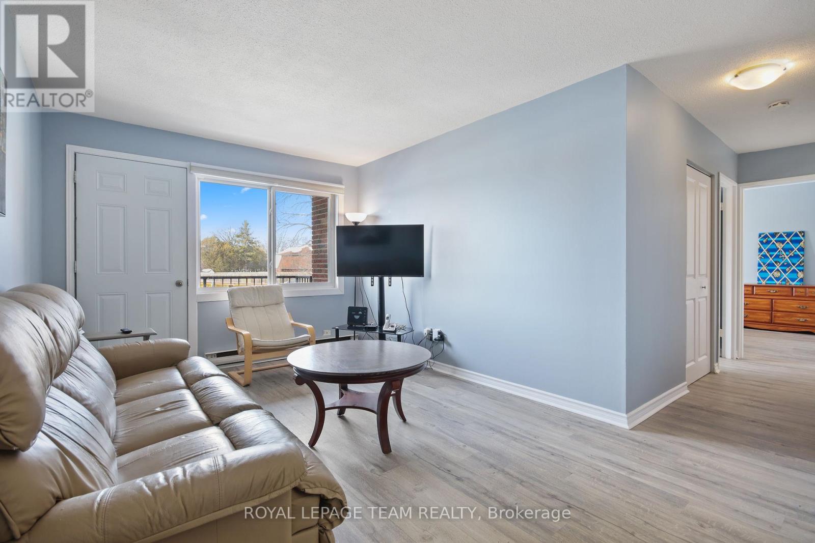 201b - 2041 Arrowsmith Drive, Ottawa, Ontario  K1J 7V7 - Photo 6 - X12433547
