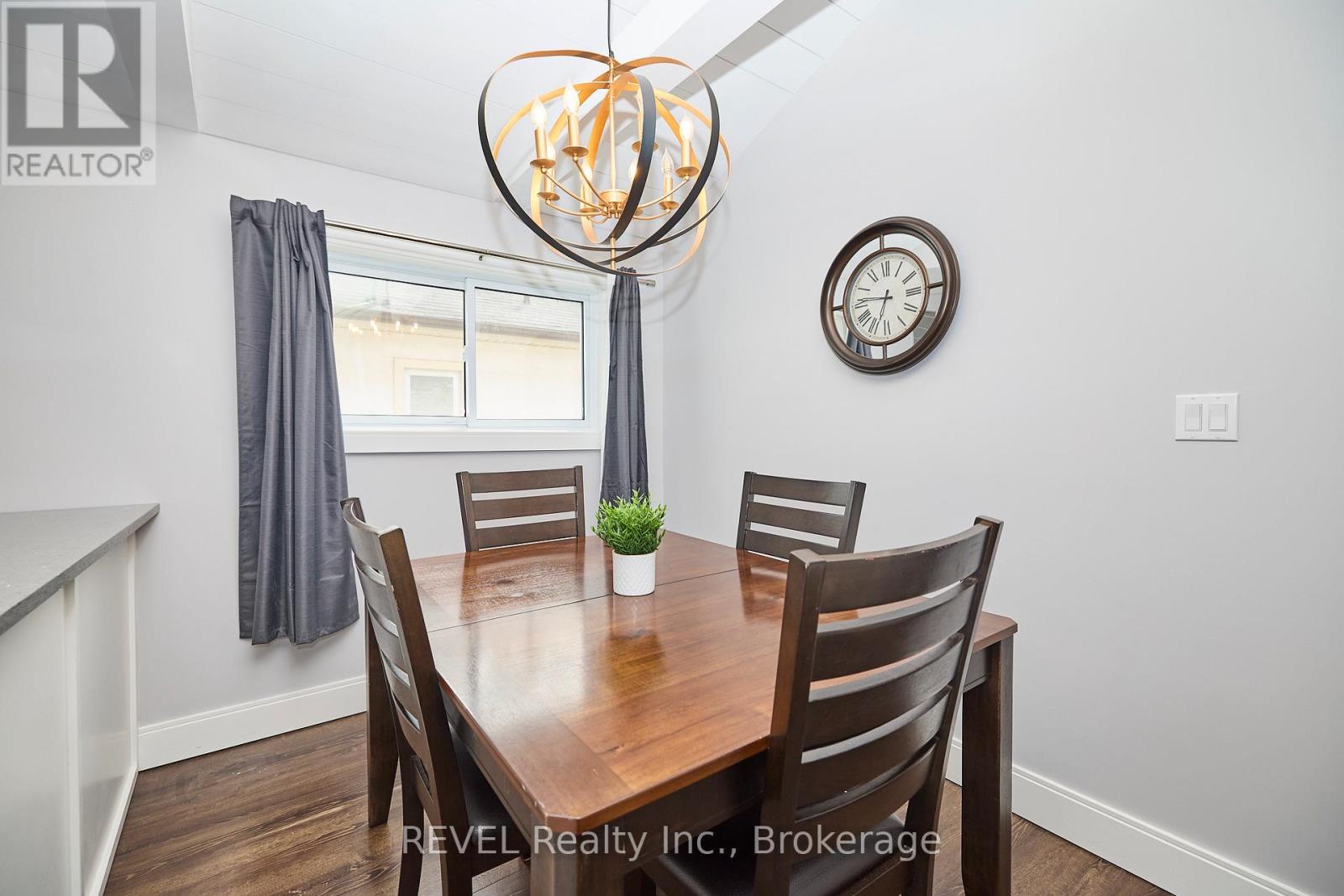 186 Wellington Street, Port Colborne, Ontario  L3K 2K2 - Photo 15 - X12433556