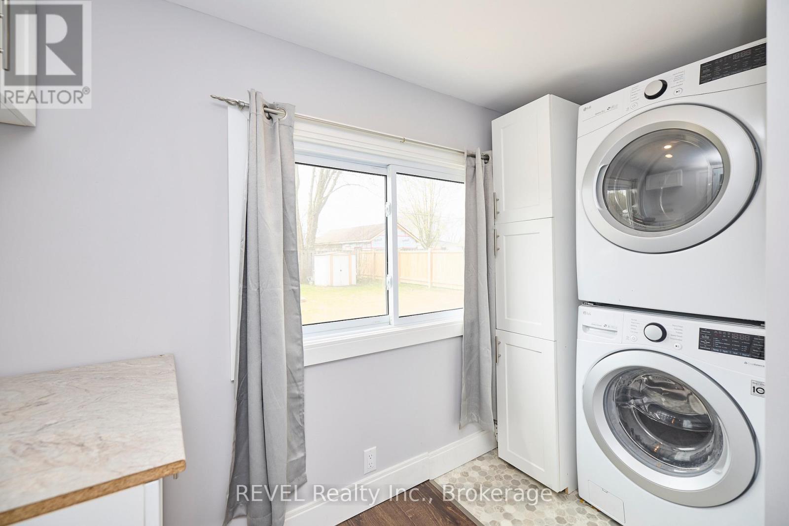 186 Wellington Street, Port Colborne, Ontario  L3K 2K2 - Photo 26 - X12433556