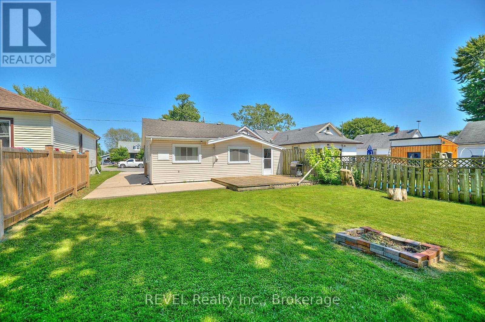 186 Wellington Street, Port Colborne, Ontario  L3K 2K2 - Photo 31 - X12433556