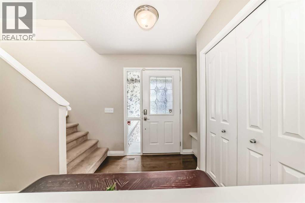 54 Cougarstone Mews Sw, Calgary, Alberta  T3H 5A2 - Photo 4 - A2253052