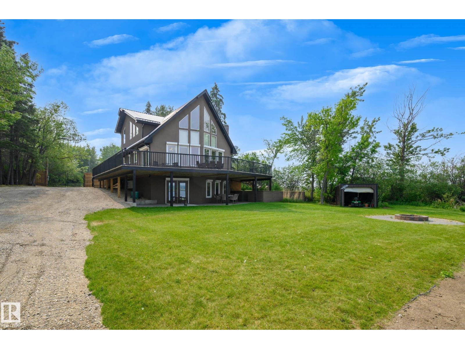 47 Railway Av, Rural Parkland County, Alberta  T0E 2Y0 - Photo 2 - E4460040