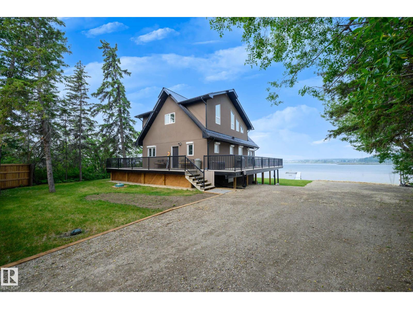 47 Railway Av, Rural Parkland County, Alberta  T0E 2Y0 - Photo 3 - E4460040