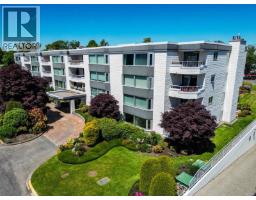 109 1370 Beach Dr South Oak Bay