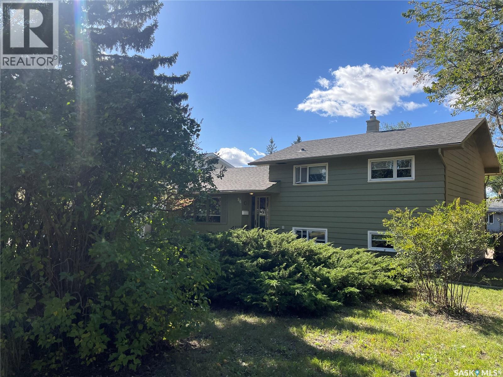 96 Bobolink Bay, Regina, Saskatchewan  S4S 4K1 - Photo 2 - SK019533
