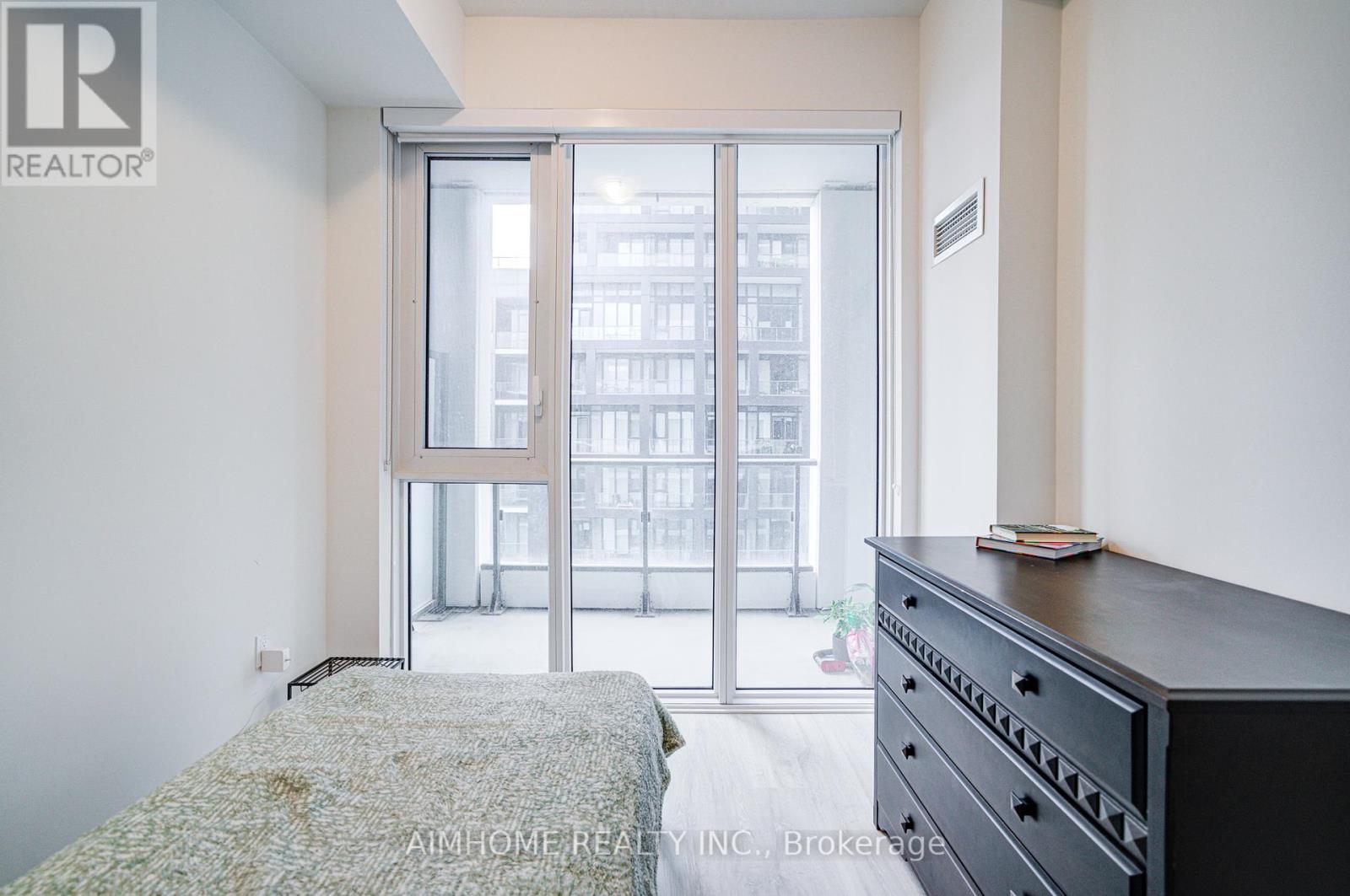 1723 - 70 Princess Street, Toronto, Ontario  M5A 0X6 - Photo 11 - C12433533