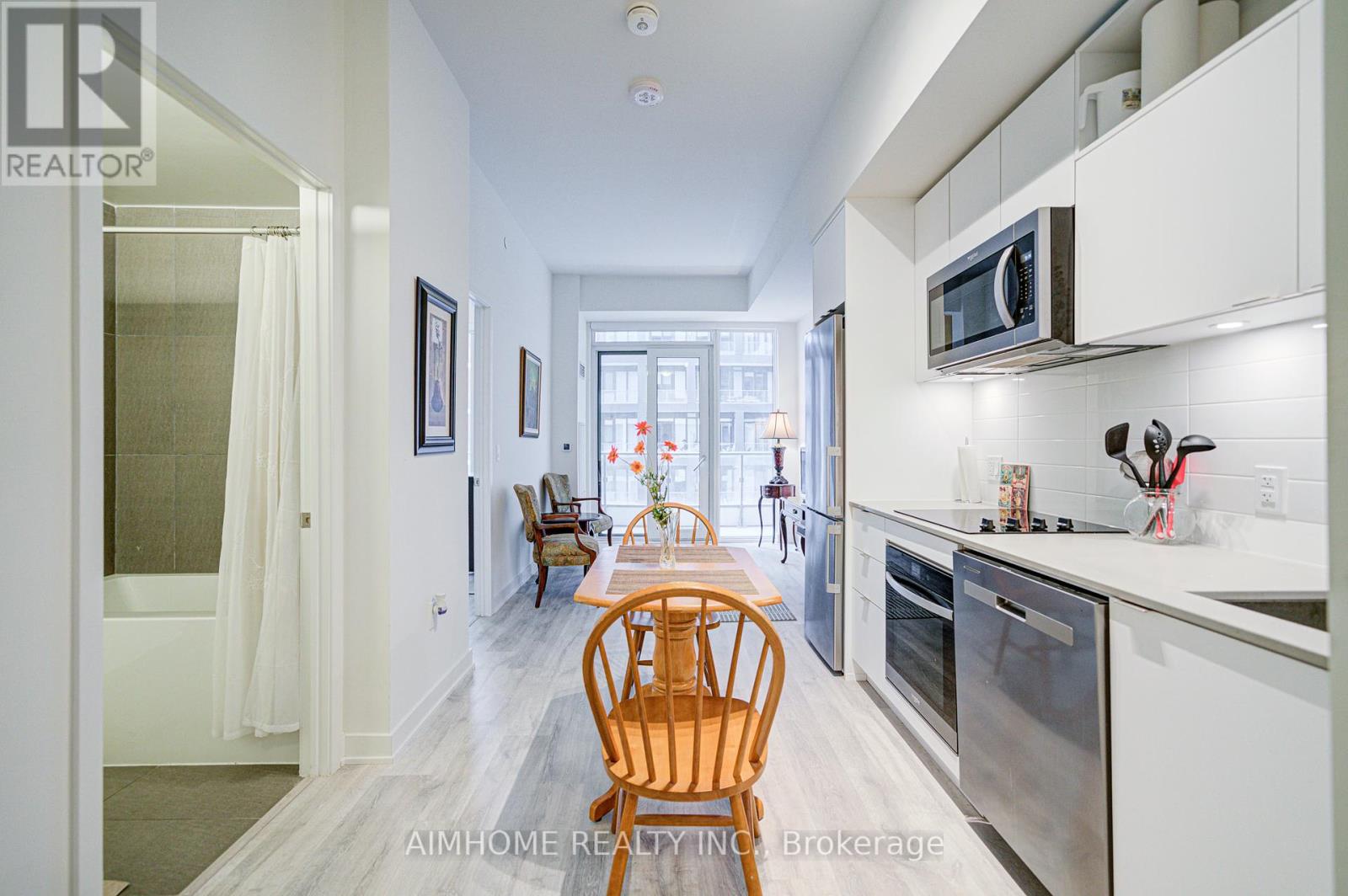 1723 - 70 Princess Street, Toronto, Ontario  M5A 0X6 - Photo 3 - C12433533