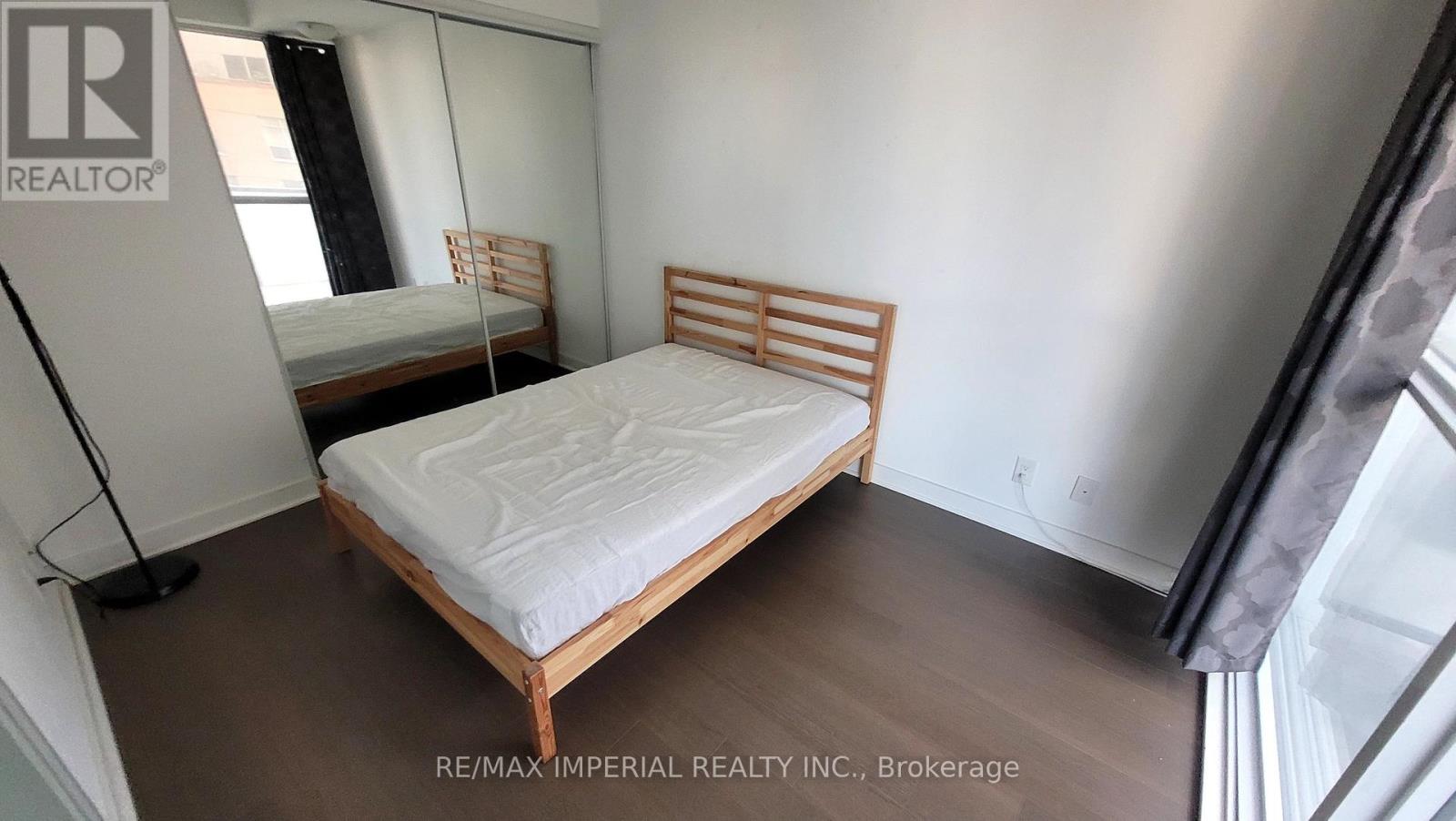 907 - 15 Grenville Street, Toronto, Ontario  M4Y 1A1 - Photo 11 - C12433542