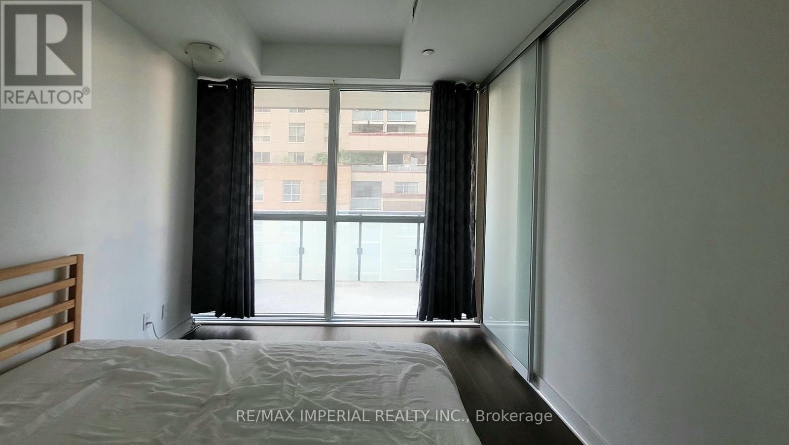 907 - 15 Grenville Street, Toronto, Ontario  M4Y 1A1 - Photo 13 - C12433542