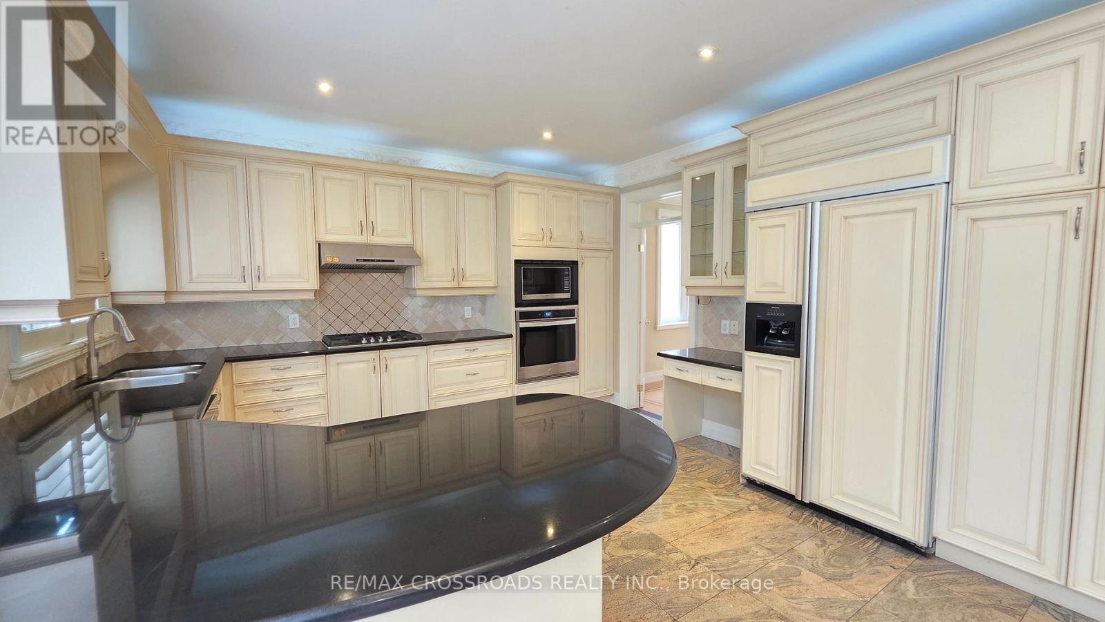 21 Bowan Court, Toronto, Ontario  M2K 3A8 - Photo 27 - C12433554