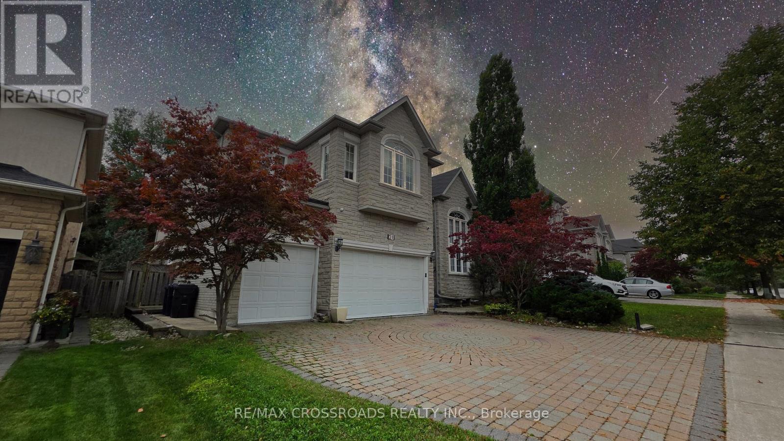 21 Bowan Court, Toronto, Ontario  M2K 3A8 - Photo 3 - C12433554