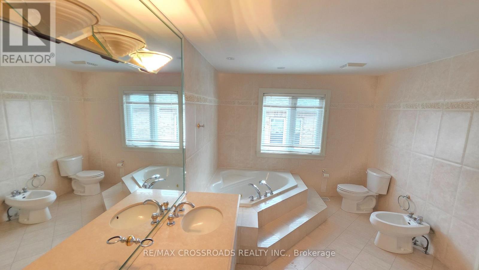 21 Bowan Court, Toronto, Ontario  M2K 3A8 - Photo 32 - C12433554