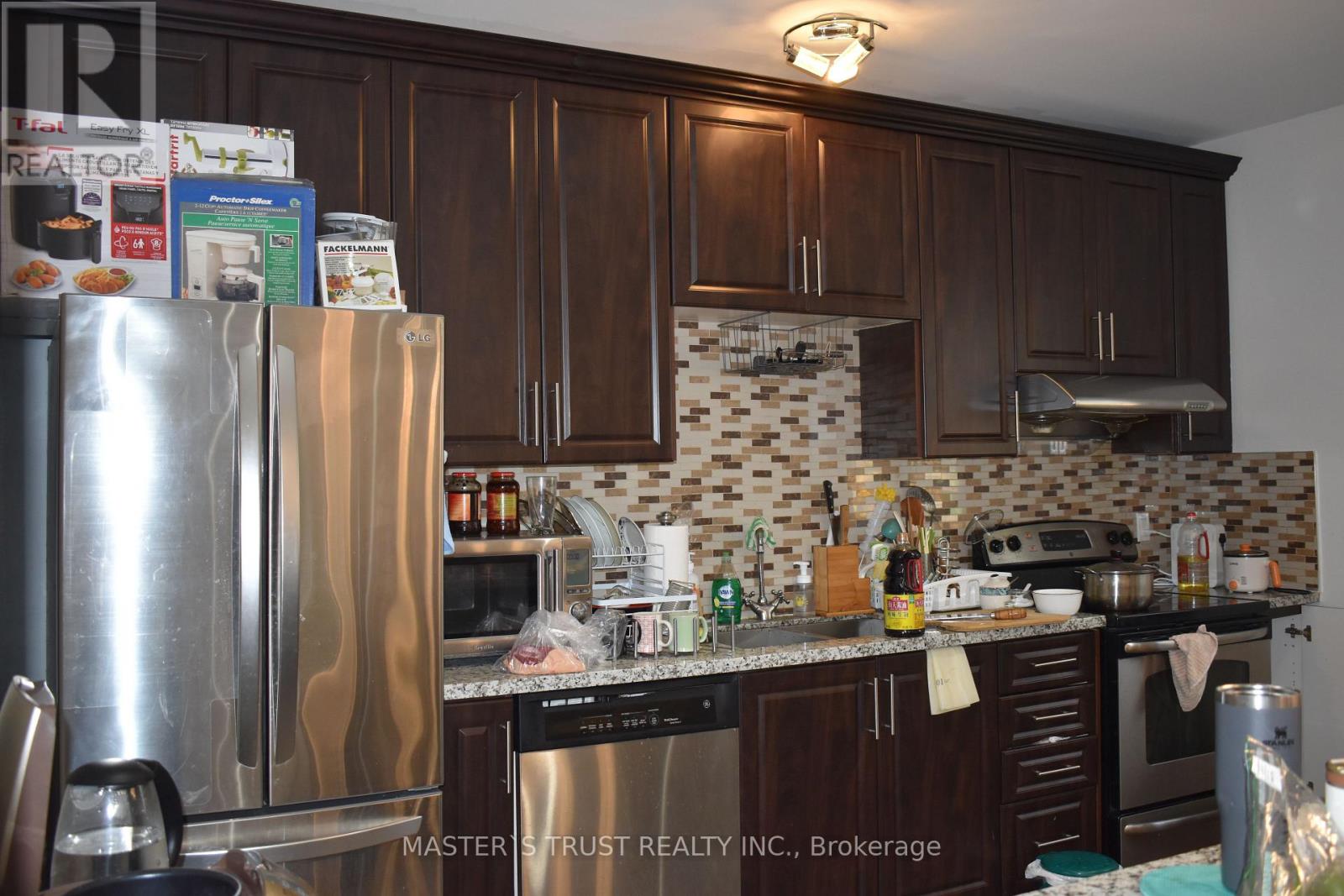 966 Dundas Street E, Toronto, Ontario  M4M 1R5 - Photo 5 - E12433535