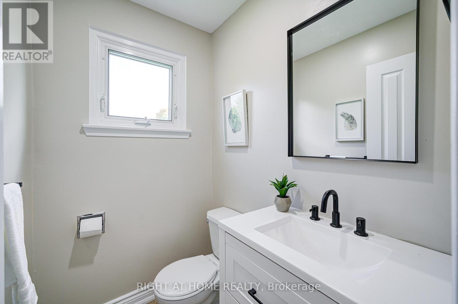 2674 Constable Road, Mississauga, Ontario  L5J 1W4 - Photo 17 - W12433543