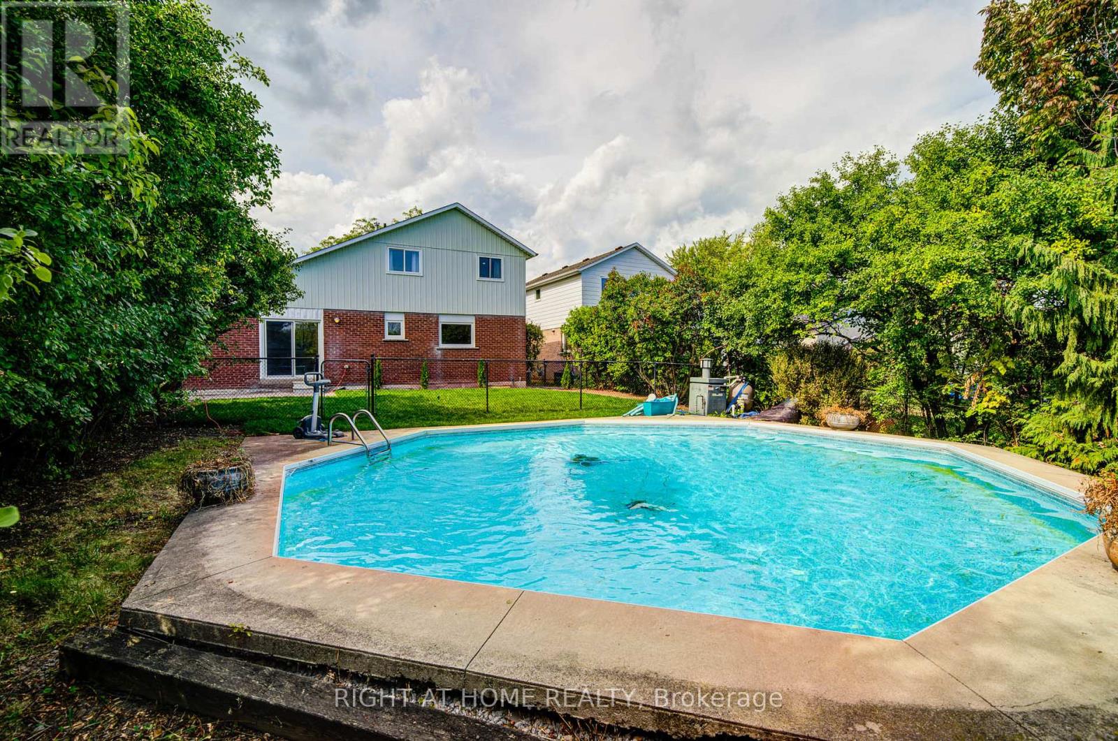 2674 Constable Road, Mississauga, Ontario  L5J 1W4 - Photo 36 - W12433543