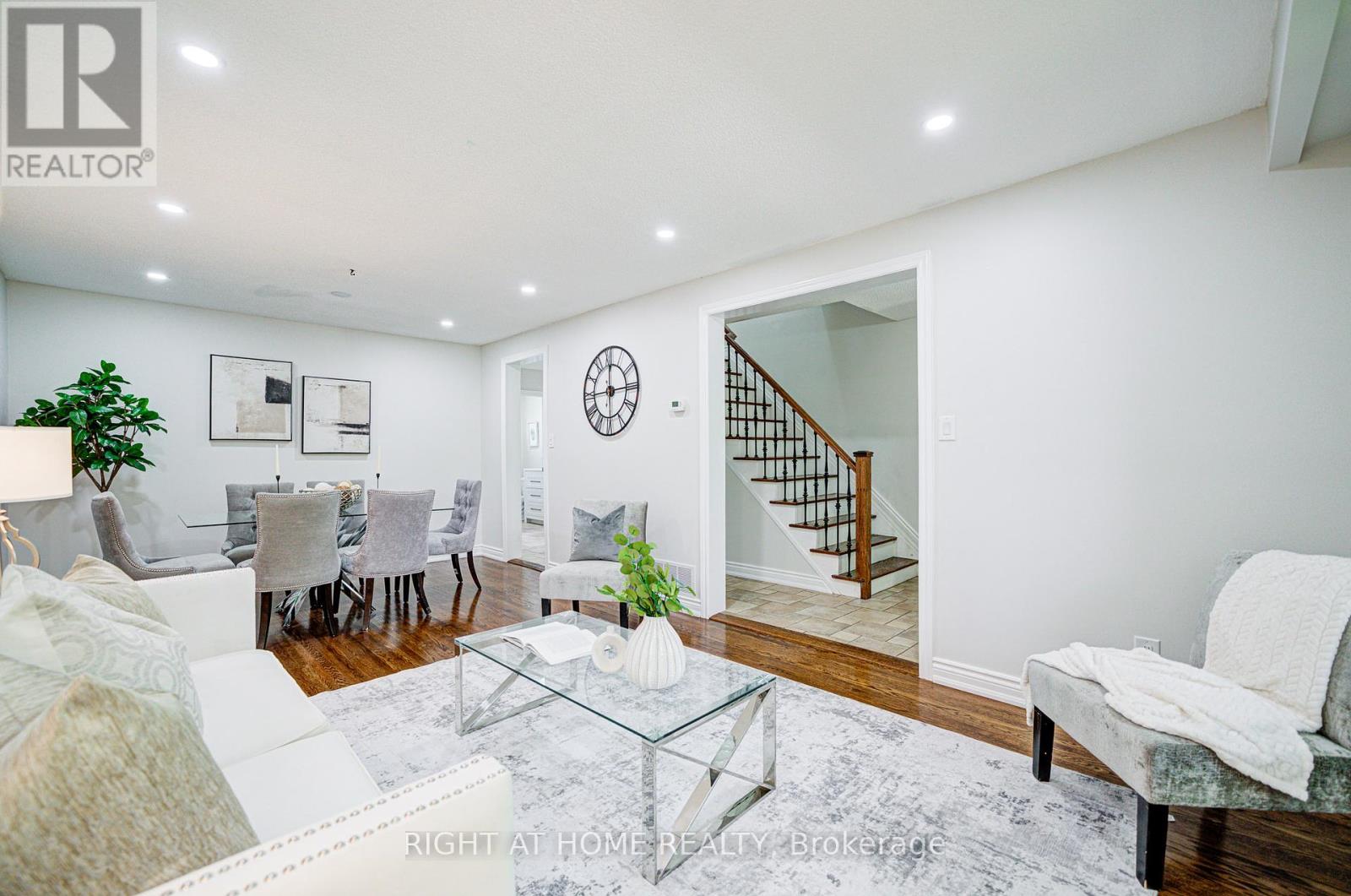 2674 Constable Road, Mississauga, Ontario  L5J 1W4 - Photo 6 - W12433543