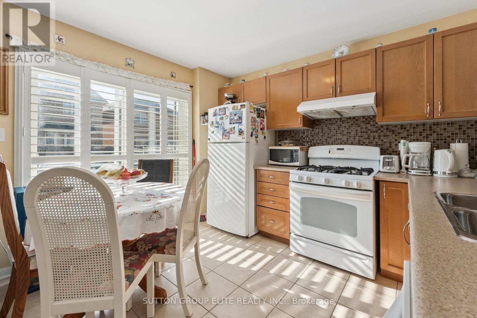 39 Caliper Road, Brampton, Ontario  L6P 3R2 - Photo 12 - W12433550