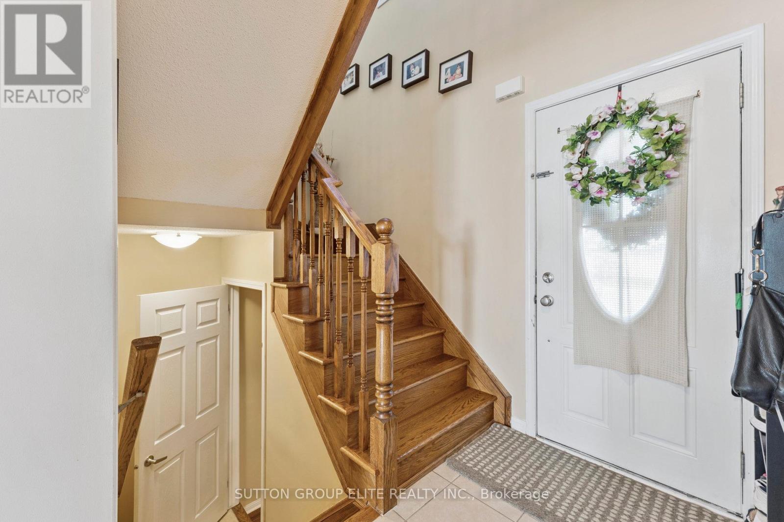 39 Caliper Road, Brampton, Ontario  L6P 3R2 - Photo 7 - W12433550