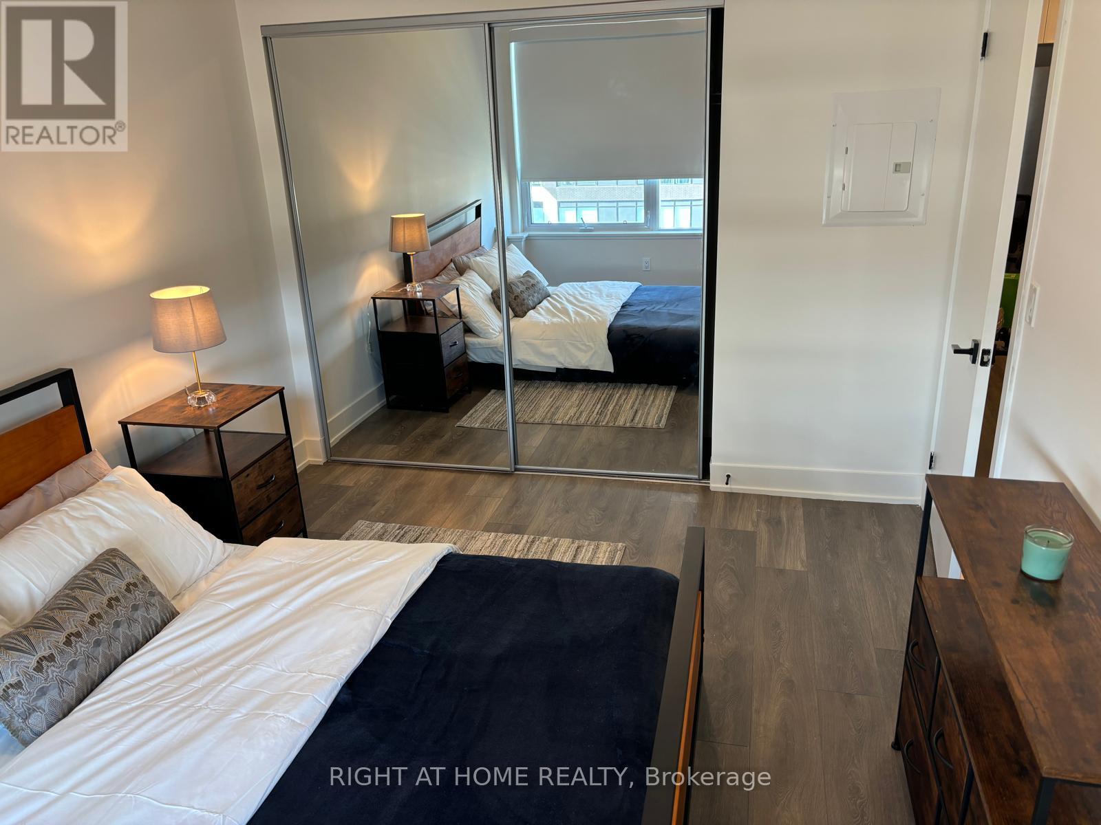 1312 - 2489 Taunton Road, Oakville, Ontario  L6H 3R9 - Photo 4 - W12433551