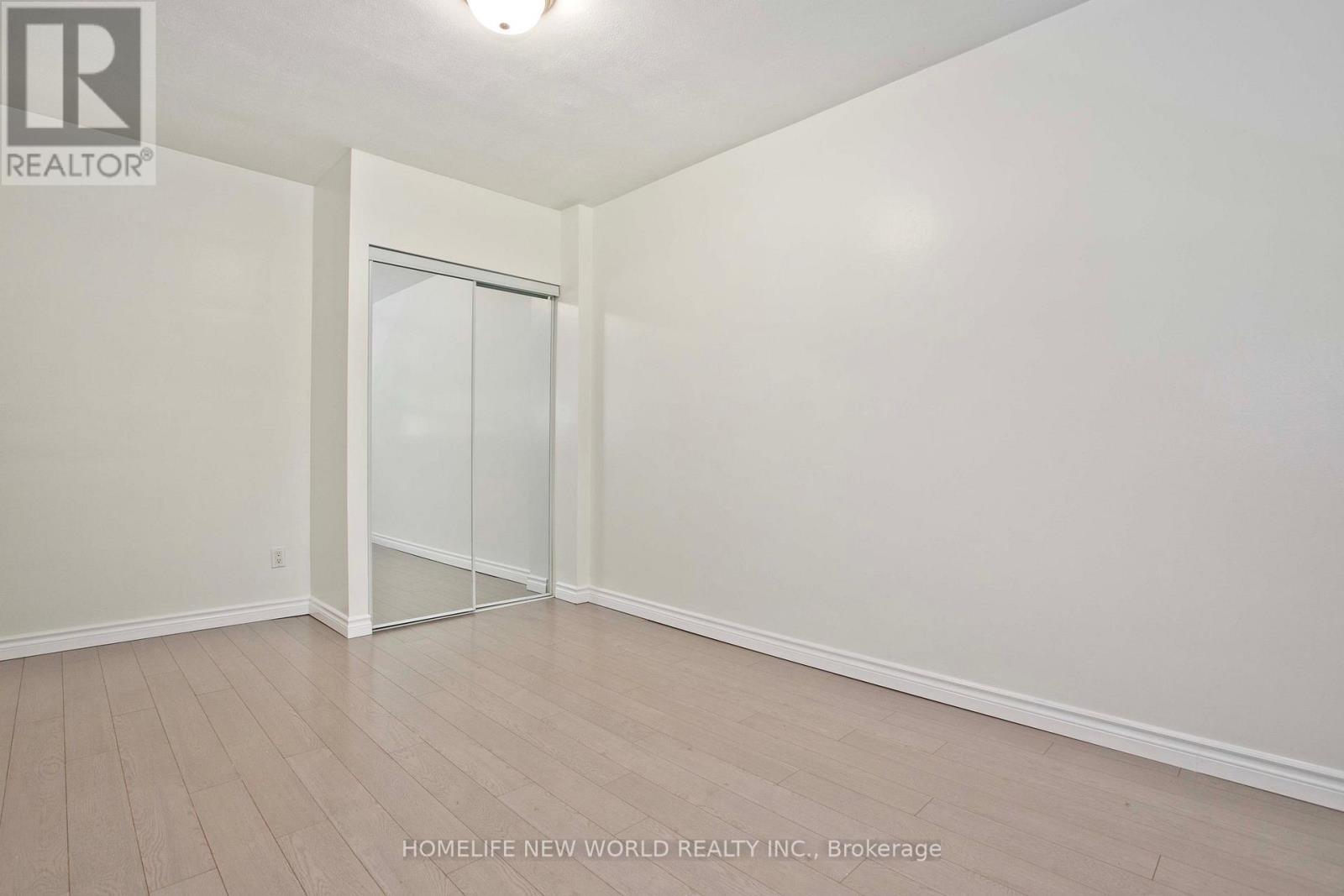 49 Thorncroft Crescent, Ajax, Ontario  L1S 2S1 - Photo 12 - E12402681