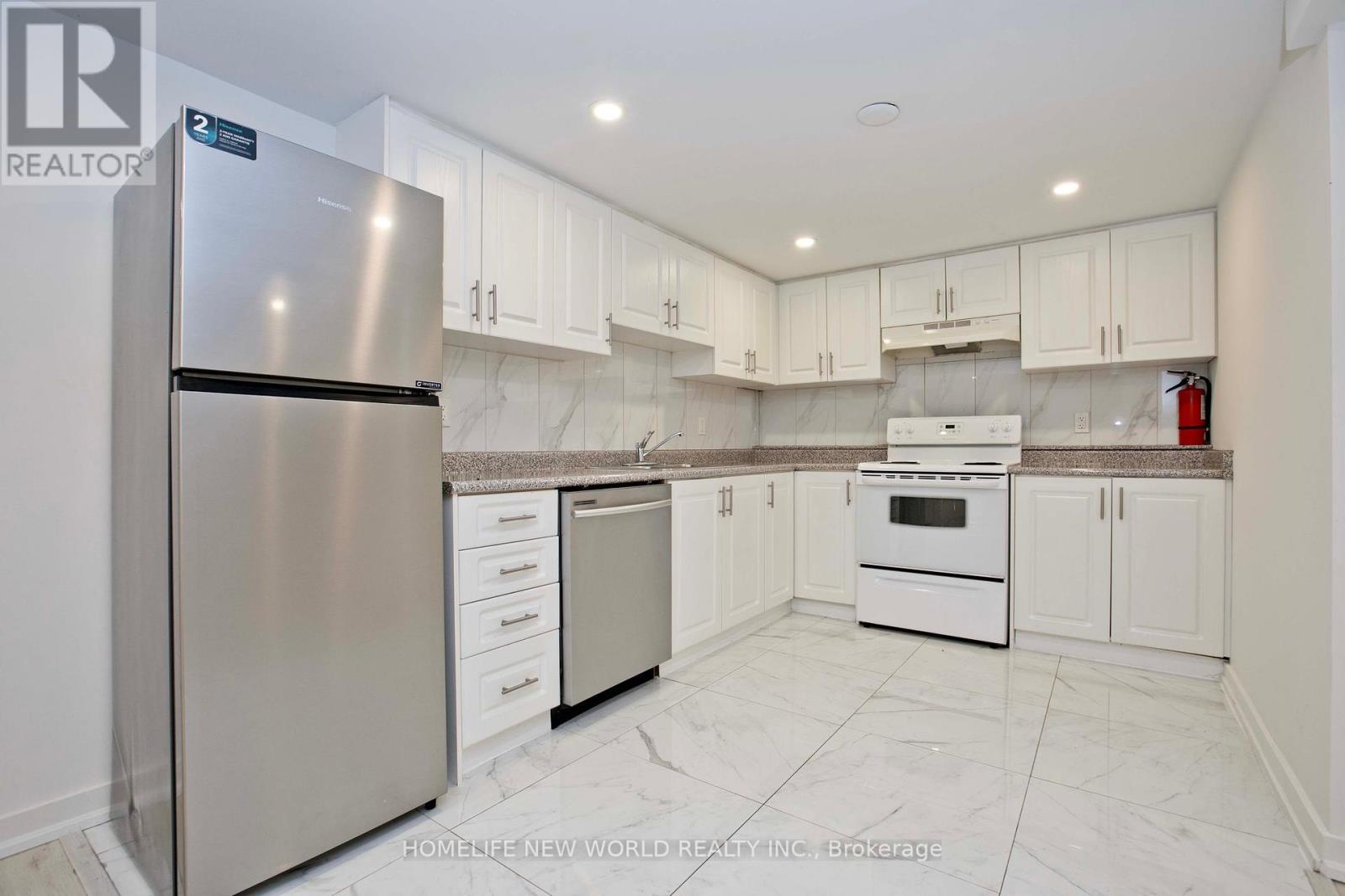 49 Thorncroft Crescent, Ajax, Ontario  L1S 2S1 - Photo 22 - E12402681