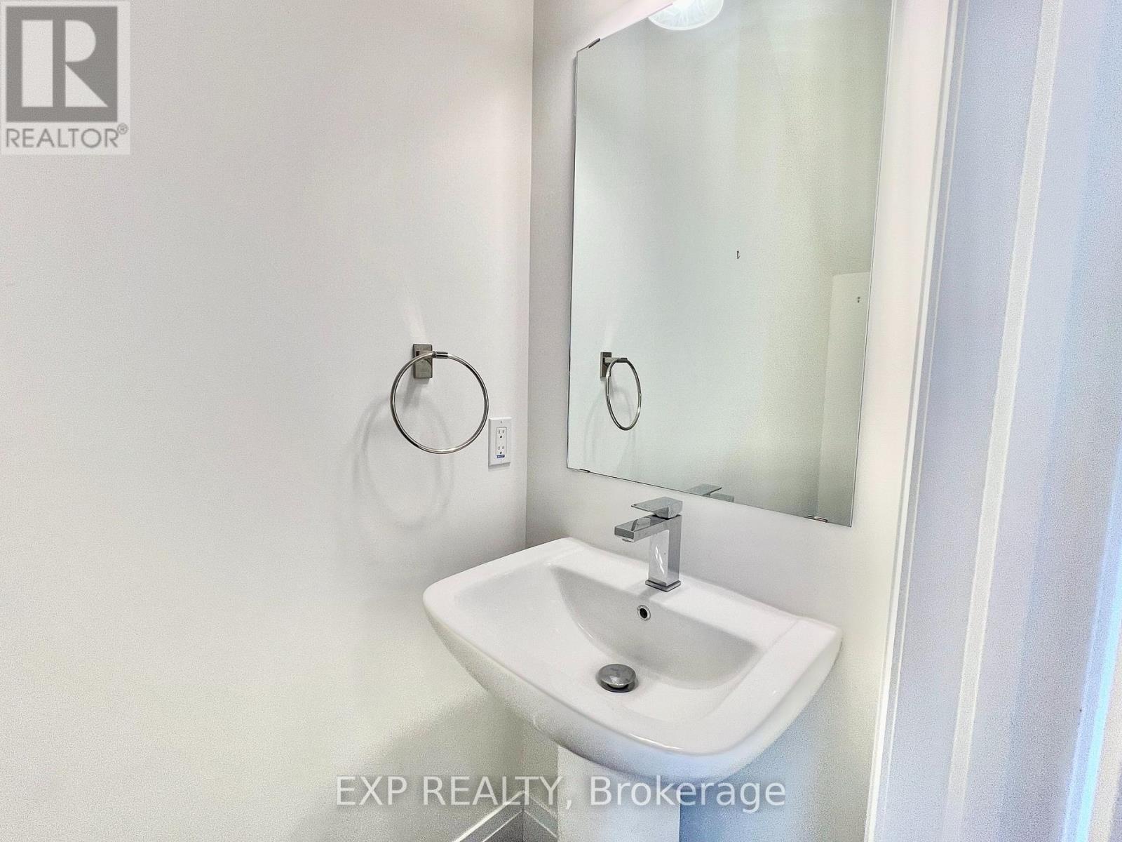 16 Duggan Lane N, Guelph, Ontario  N1L 0R2 - Photo 14 - X12433531