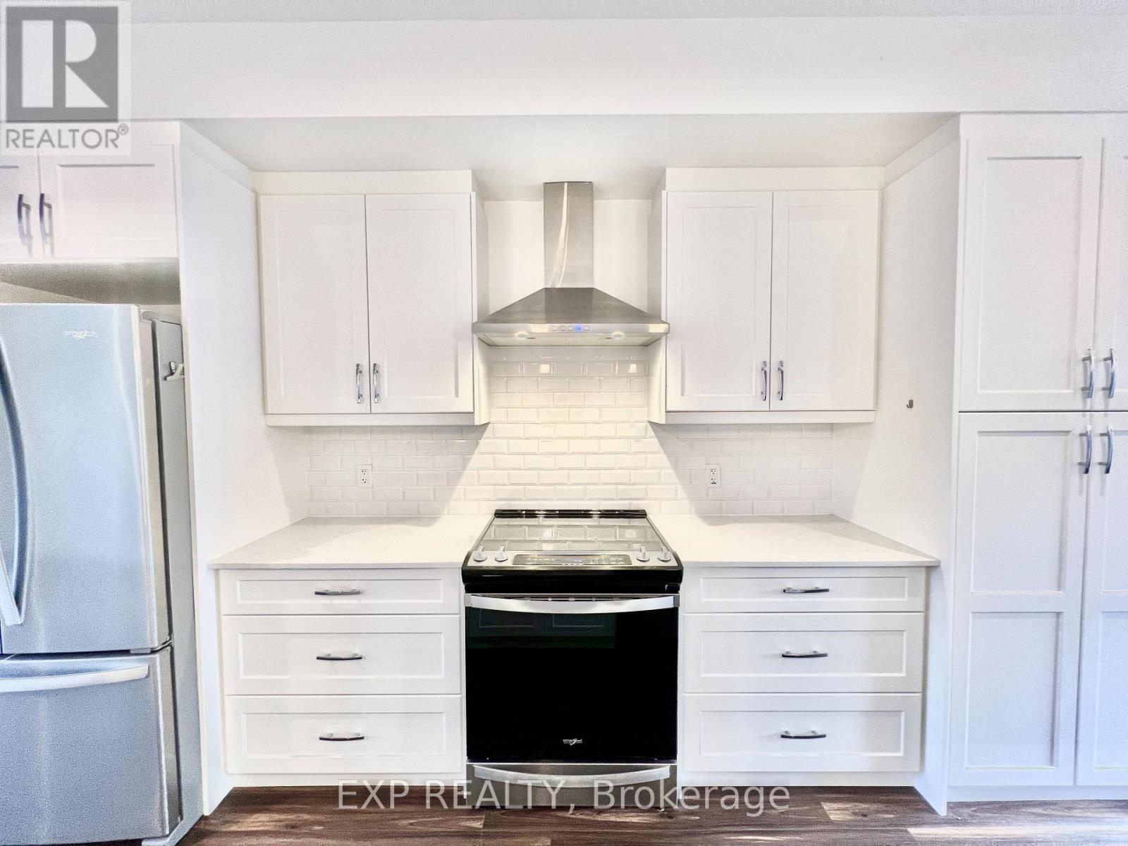 16 Duggan Lane N, Guelph, Ontario  N1L 0R2 - Photo 6 - X12433531