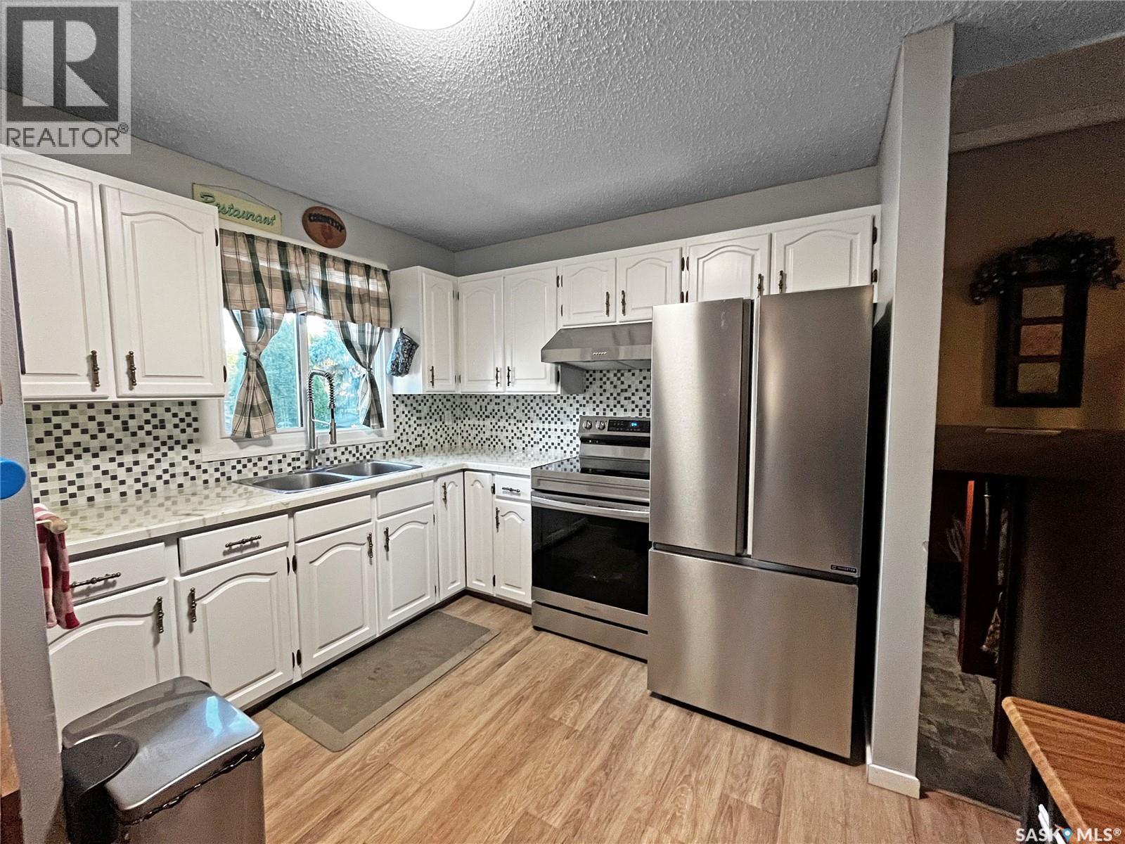 2450 15th Avenue E, Prince Albert, Saskatchewan  S6V 6J1 - Photo 10 - SK017475