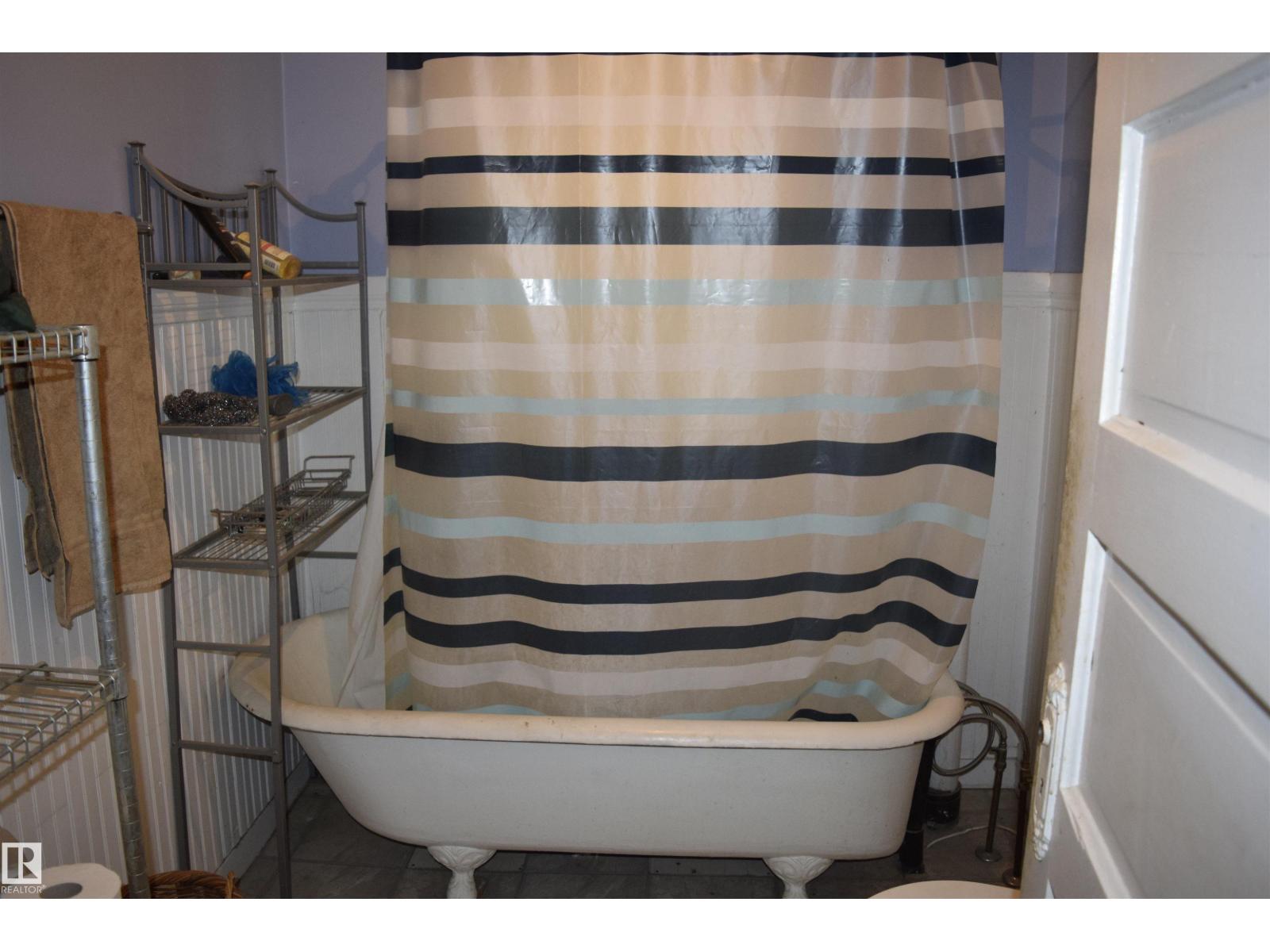 9551 106a Av Nw, Edmonton, Alberta  T5H 0S9 - Photo 6 - E4460042