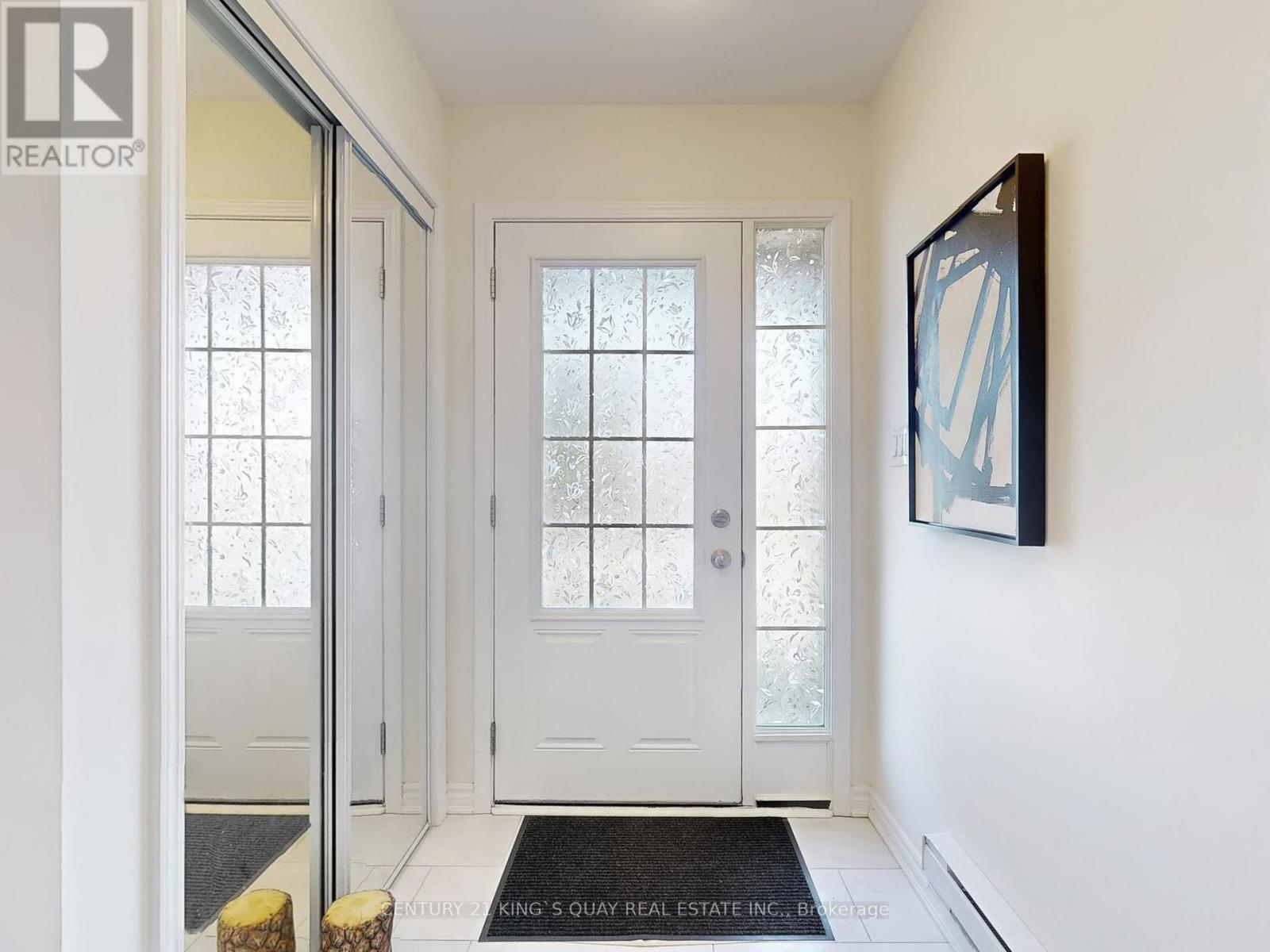 107 Mcalister Avenue, Richmond Hill, Ontario  L4S 0L2 - Photo 4 - N12433559