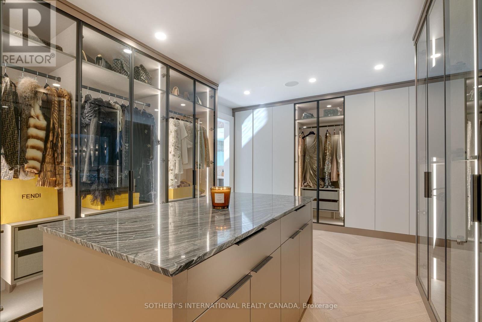 85 Cowan Drive, Vaughan (East Woodbridge), Ontario  L4L 7H4 - Photo 17 - N12433562