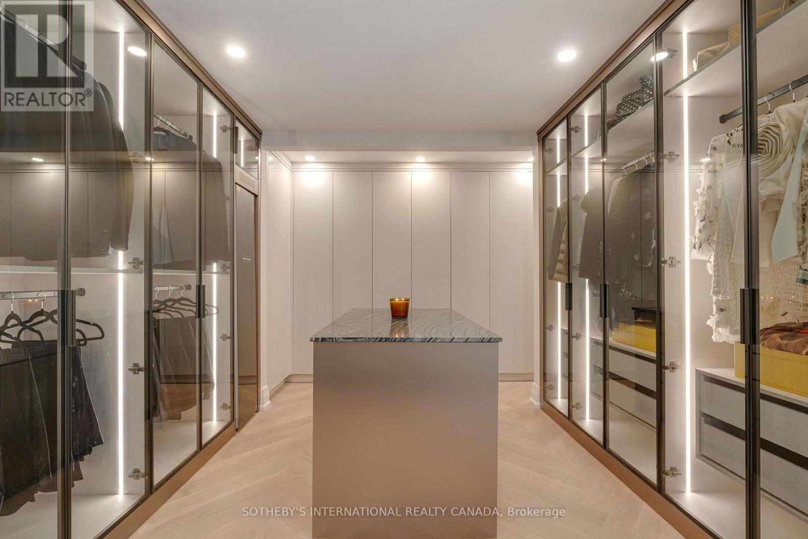 85 Cowan Drive, Vaughan (East Woodbridge), Ontario  L4L 7H4 - Photo 18 - N12433562