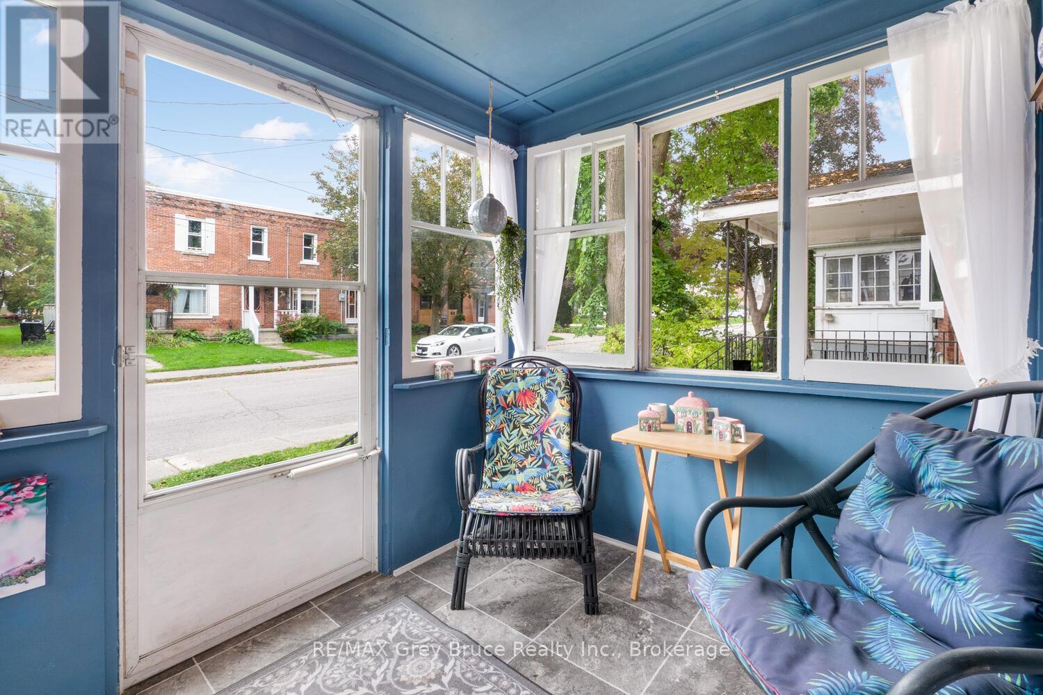 478 13th Street W, Owen Sound, Ontario  N4K 1W7 - Photo 3 - X12433573