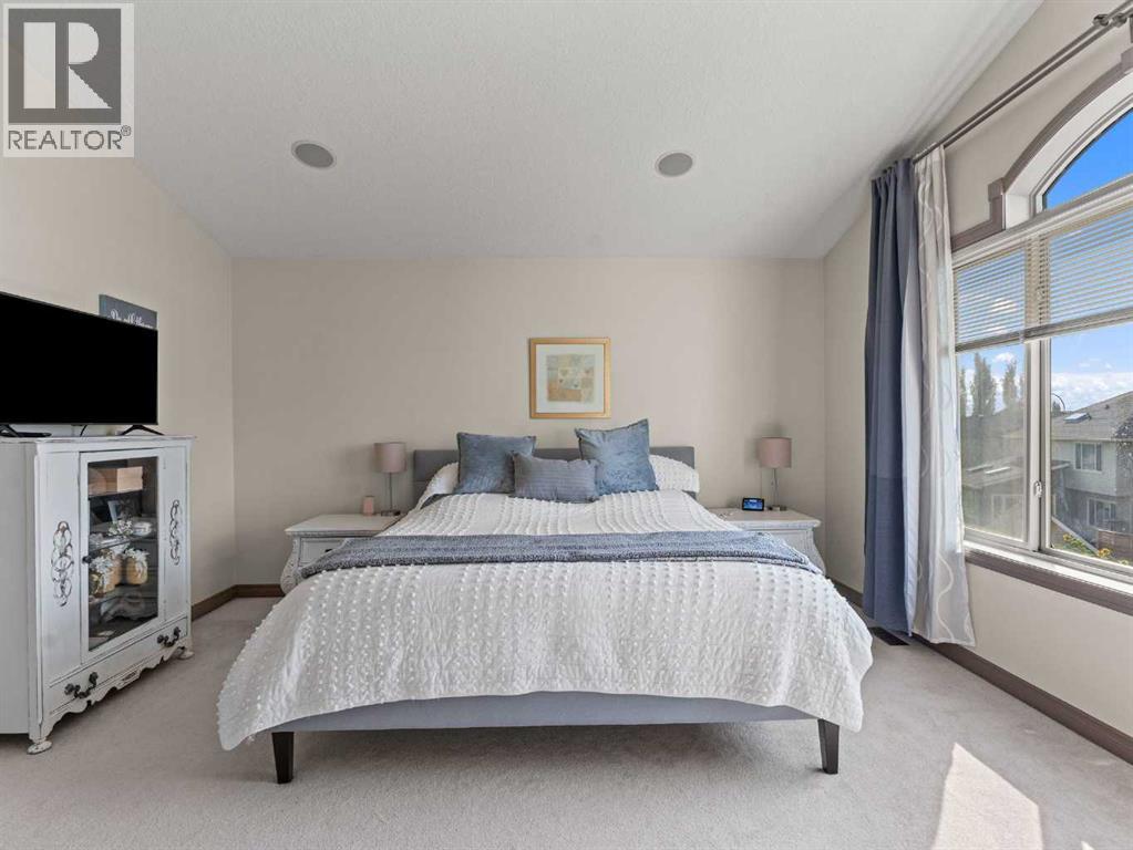 95 Crystal Shores Road, Okotoks, Alberta  T1S 2H9 - Photo 24 - A2244699