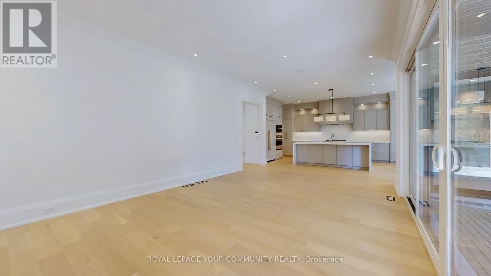 45 Drynoch Avenue, Richmond Hill, Ontario  L4E 3E7 - Photo 12 - N12432814