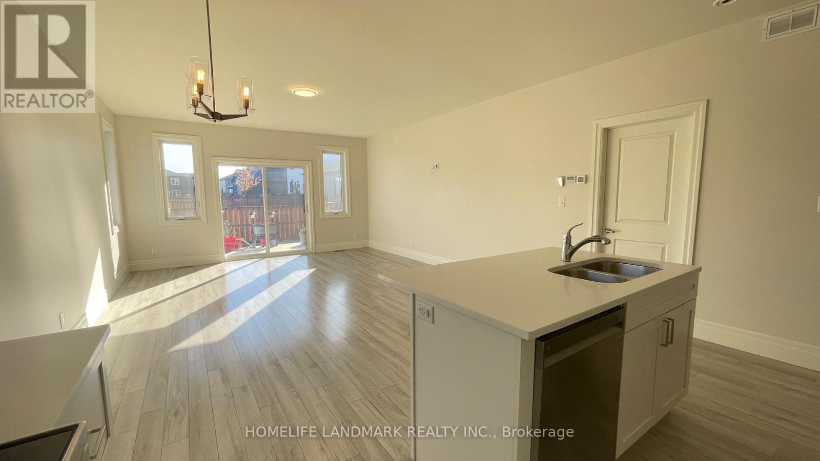 12 Allen Street, Prince Edward County, Ontario  K0K 2T0 - Photo 9 - X12433560