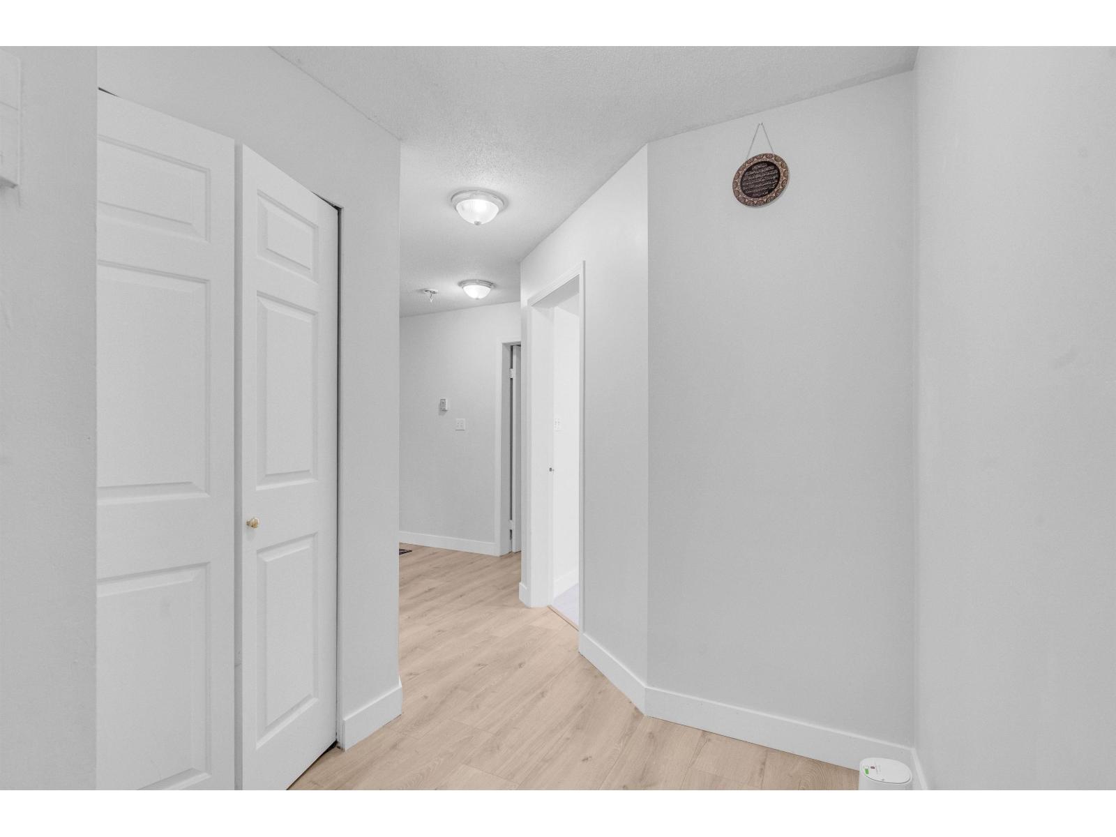 111 12101 80 Avenue, Surrey, British Columbia  V3W 5V6 - Photo 2 - R3050156