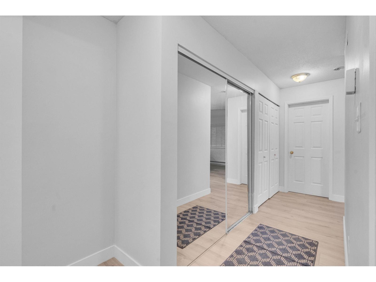 111 12101 80 Avenue, Surrey, British Columbia  V3W 5V6 - Photo 5 - R3050156