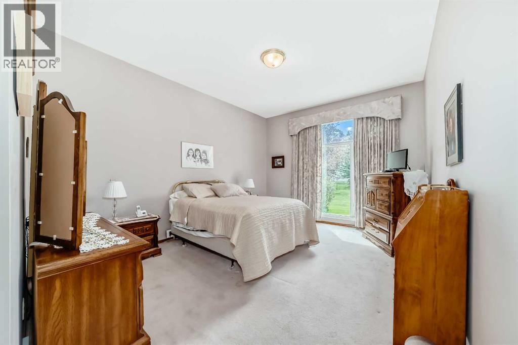 11 Hamptons Bay Nw, Calgary, Alberta  T3A 5R6 - Photo 11 - A2237172