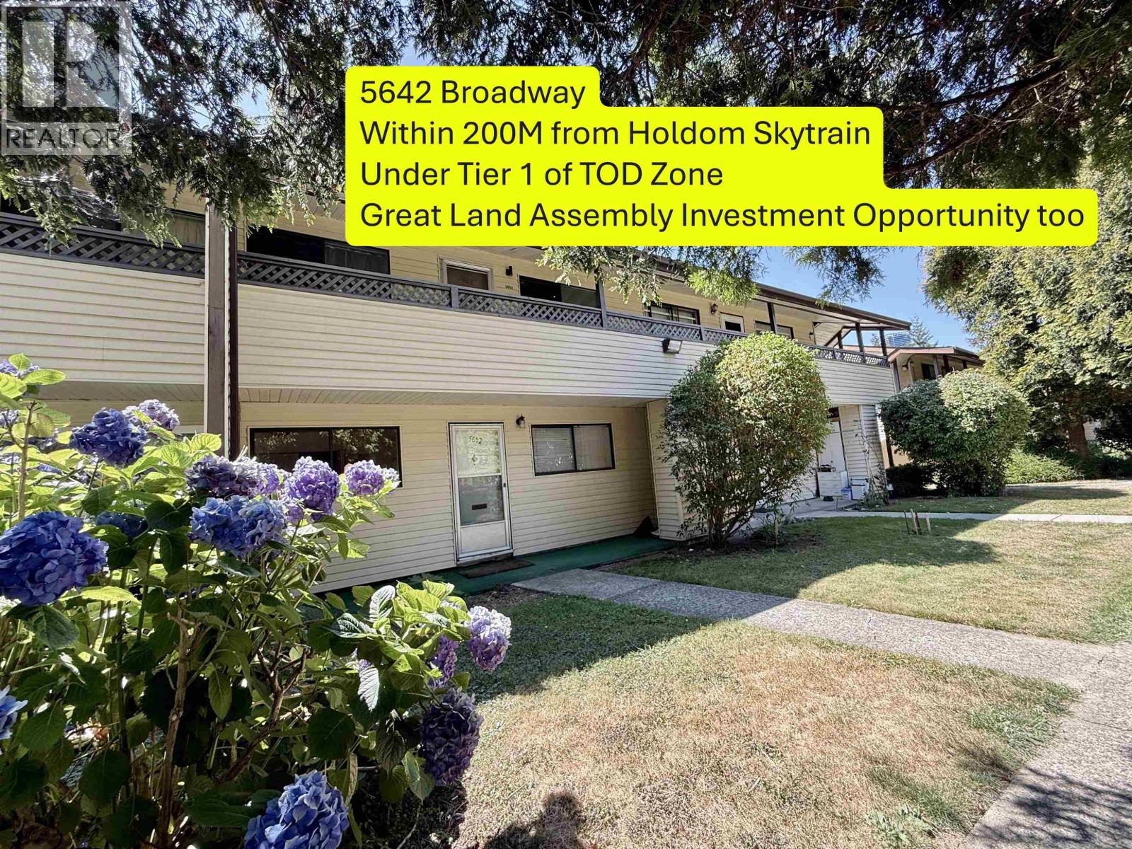 5642 BROADWAY, Burnaby, British Columbia