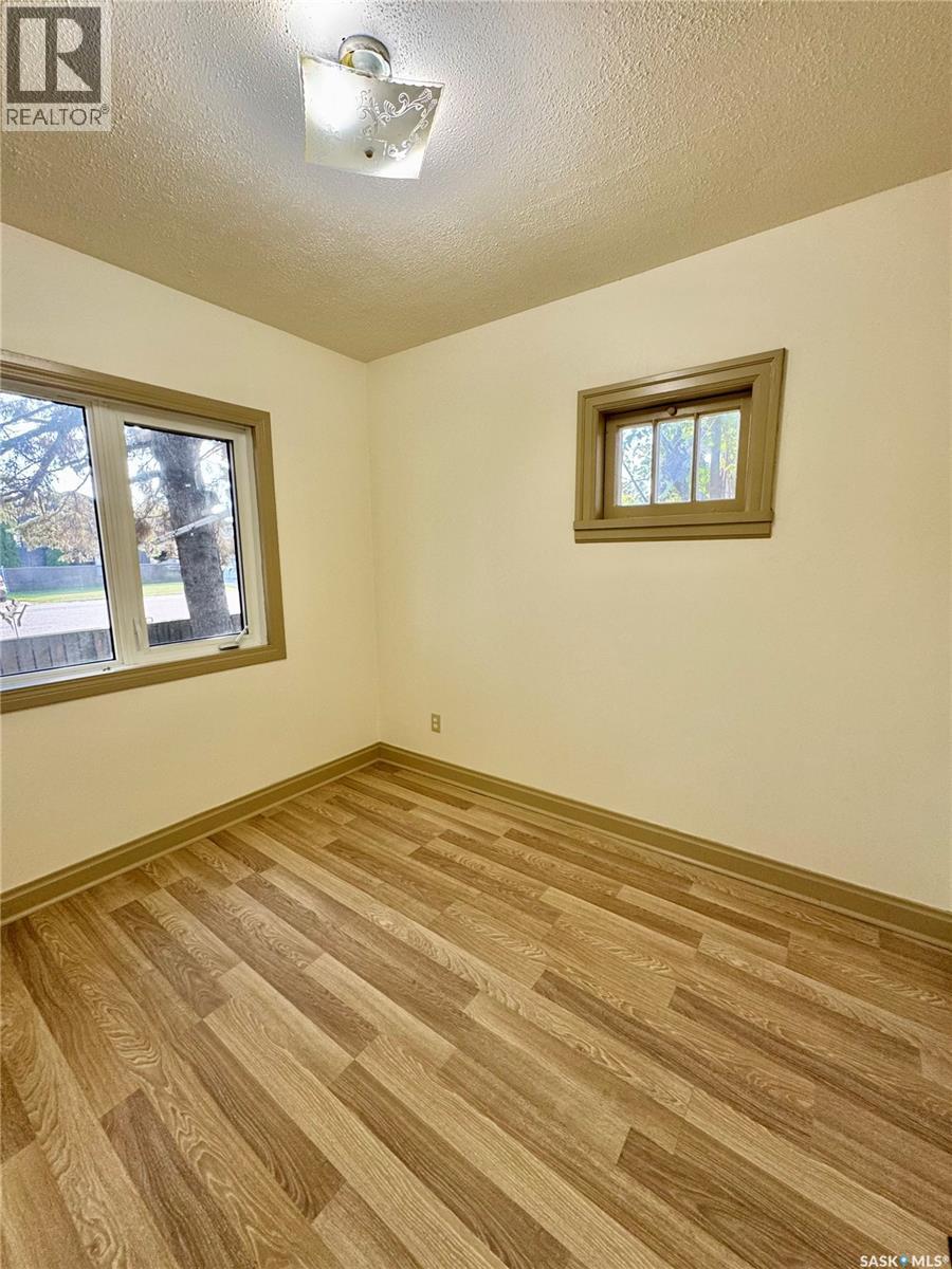712 6th Street E, Prince Albert, Saskatchewan  S6V 0N8 - Photo 4 - SK019658