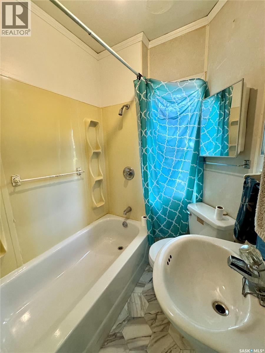 712 6th Street E, Prince Albert, Saskatchewan  S6V 0N8 - Photo 5 - SK019658