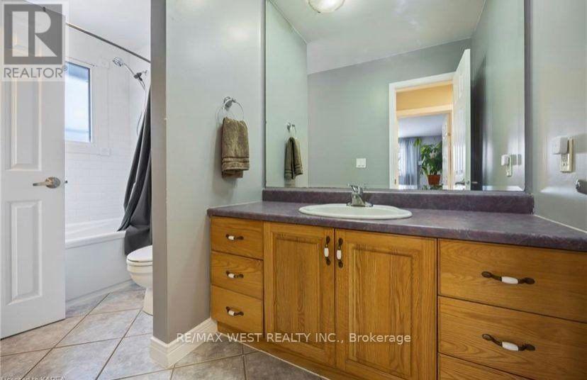 653 Fleet Street, Kingston, Ontario  K7M 5A4 - Photo 26 - X12432428