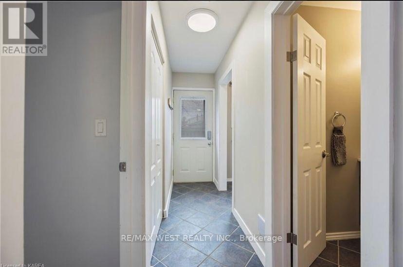 653 Fleet Street, Kingston, Ontario  K7M 5A4 - Photo 29 - X12432428